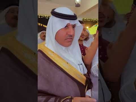محافظ محافظة أملج نايف بن كميخ المريخي يلقن الشهادة لفلبيني