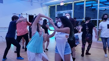 Lui & Larissa Honolulu Zouk Roda