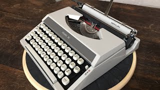 TypewriterMinutes - Typewriter Review: 1970 Royal Mercury (Silver Seiko)