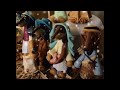 Example of a 40-piece dachshund nativity set