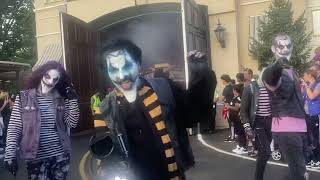 Six Flags Great America Fright Fest Uprising parade 92621