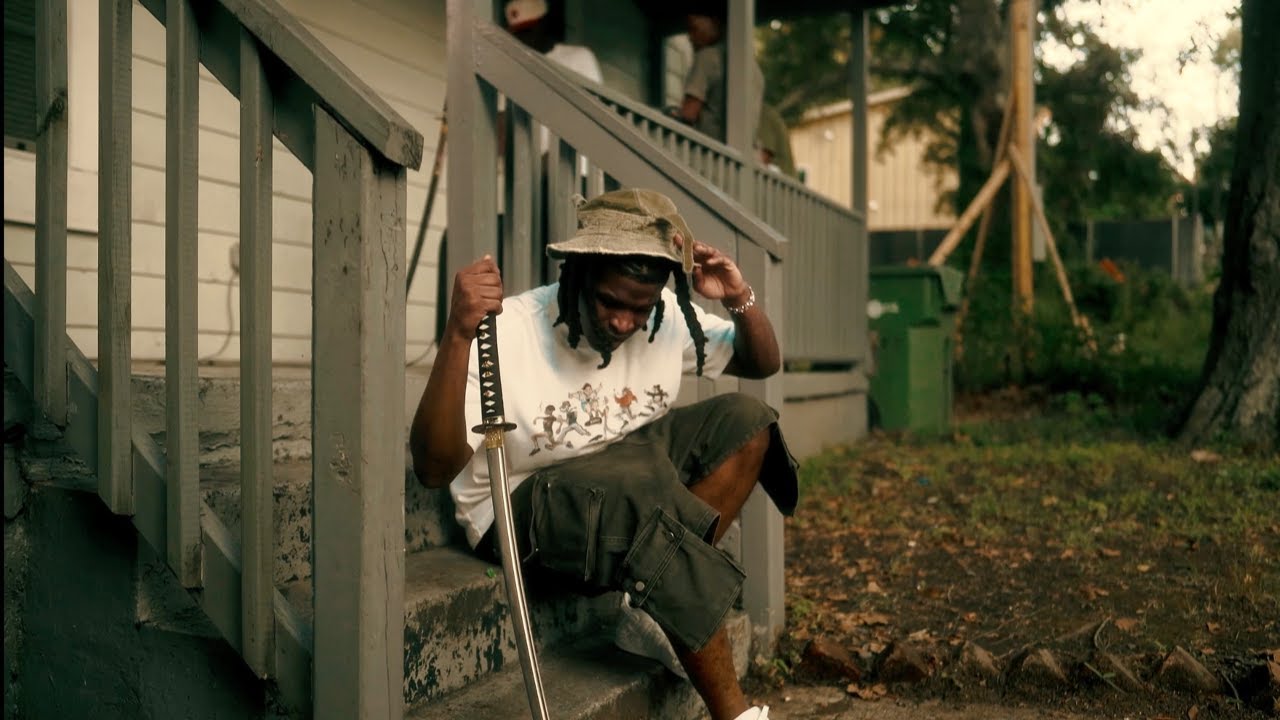 Zukenee - TRIMLEWINSKY (Official Video) - YouTube