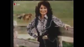 Watch Loretta Lynn Country In My Genes video