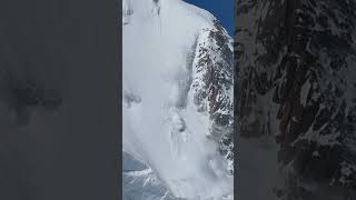 Moderate avalanche in Chamonix-Mont-Blanc