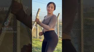 Melek Azad Tiktok Videosu