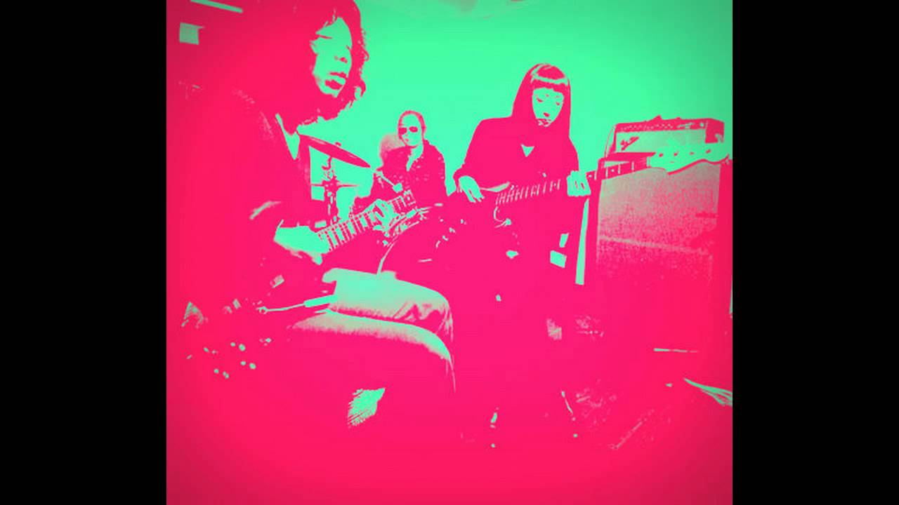 ゆらゆら帝国 タコ物語 (Live) - YouTube