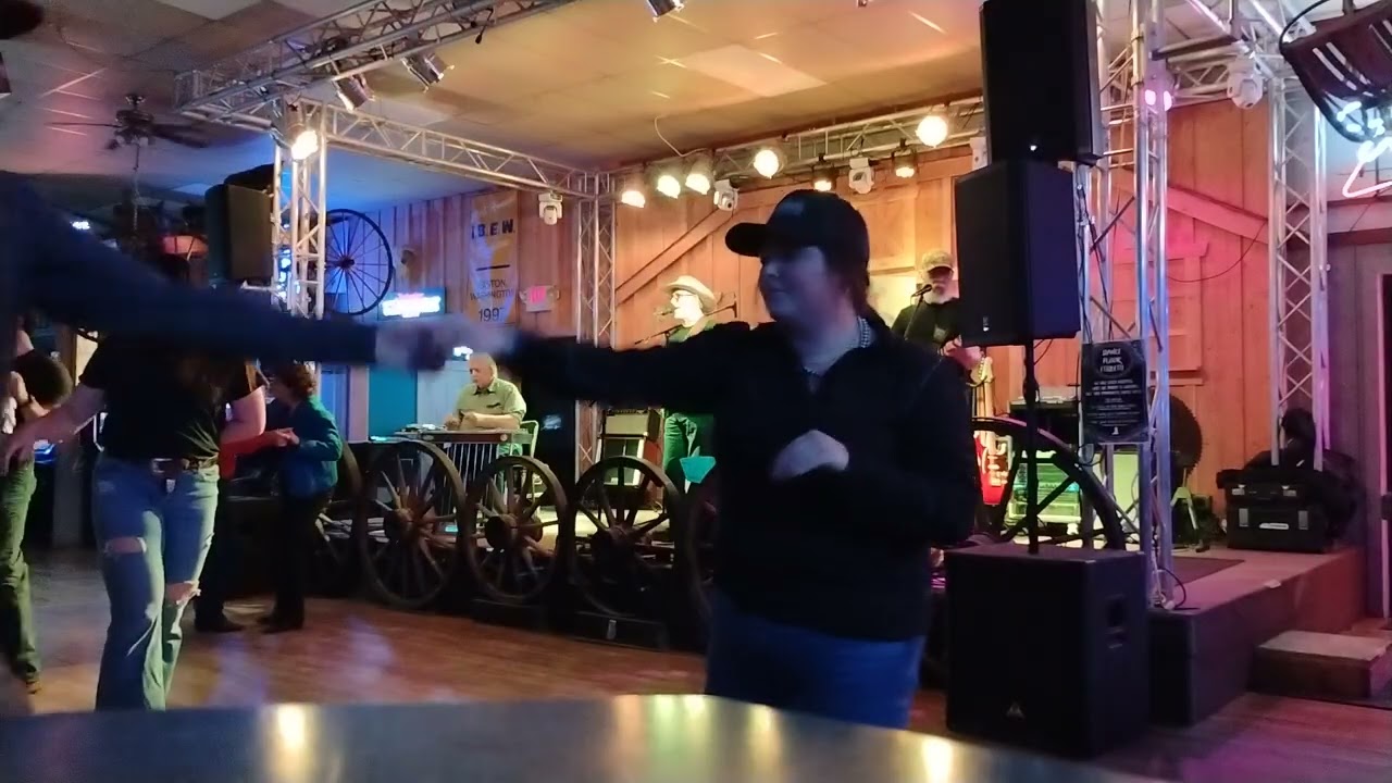 6 Days on the Road by Mark Duboise and Crossroads