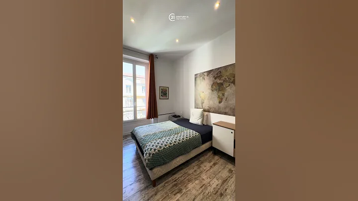 NICE CENTRE - RAIMBALDI - 4 PIECES DE 88M² - IMMEUBLE BOURGEOIS - ASCENSEUR - TRAVERSANT - BALCON