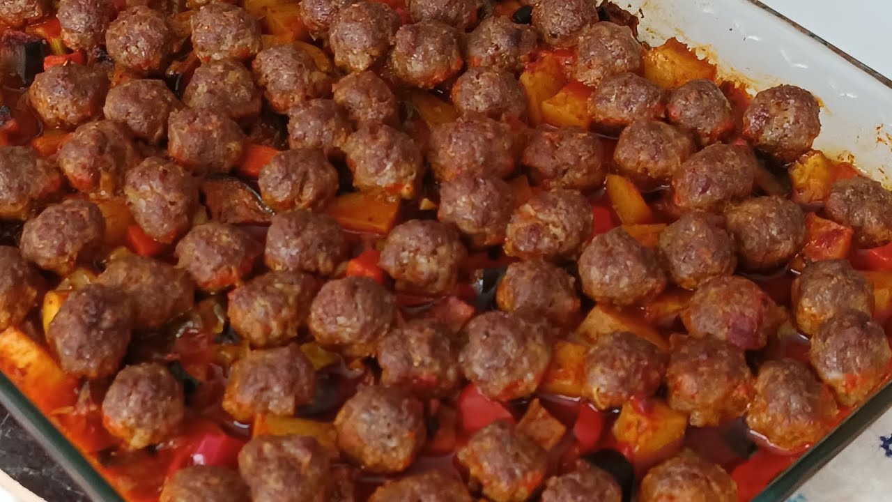 Tam misafirlere❗ÖZEL ANA YEMEK❗Kızartmadan Kat Karıştır  Fırına At????Fırında KOLAY Sebzeli Köfte