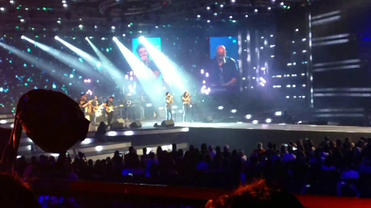 Woh Jahan Live Song  Shraddha Kapoor Farhan Akhtar Rock On 2 concert