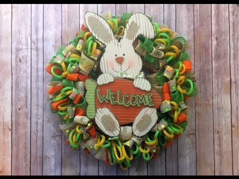 Easy Loopy Loop Wreath Tutorial {ribbon, mesh and tubing}