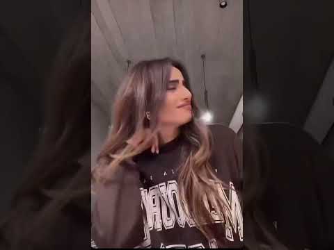 زينة انا عندي كاريزما