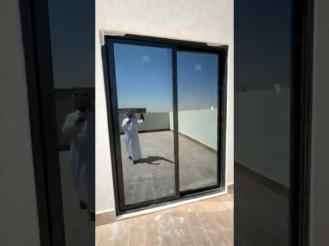 الفرق بين الزجاج العاكس والشفاف والفرق بينهما نهارا وليلا مختصر مشاهير التصميم البناء