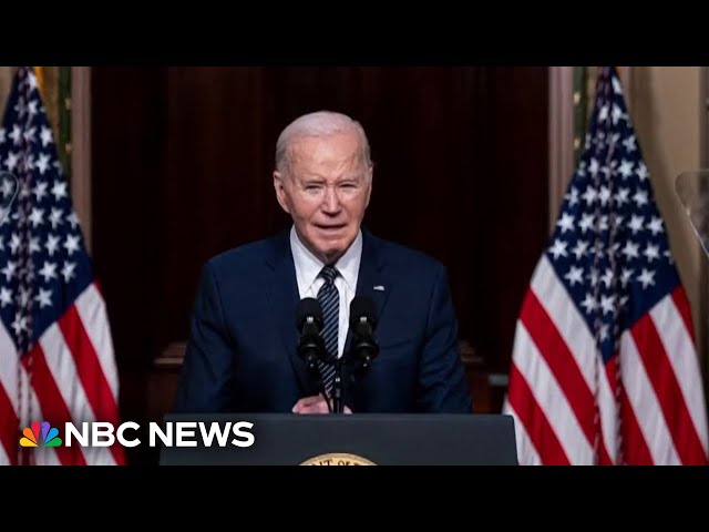 Biden talks to Howard Stern as campaign looks to reach voters