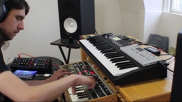 Behringer Model D, Sick Sub Bass