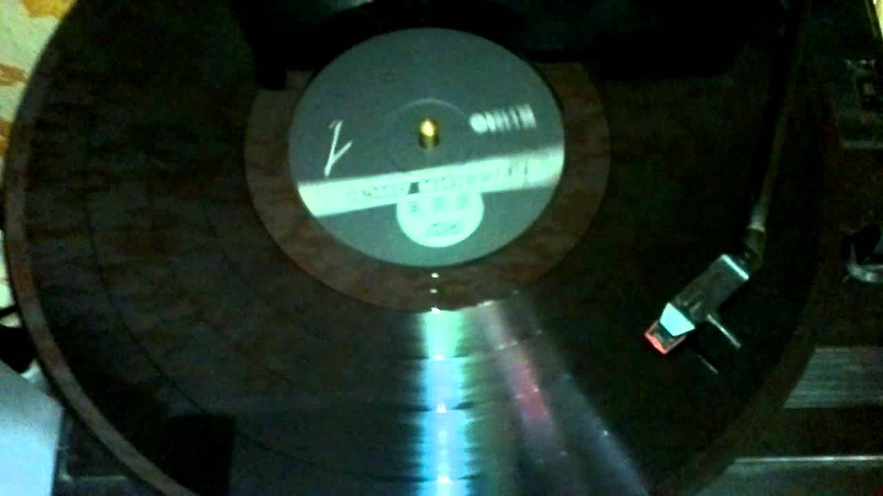 Кино - Красно-Желтые дни(vinyl).mp4 - YouTube