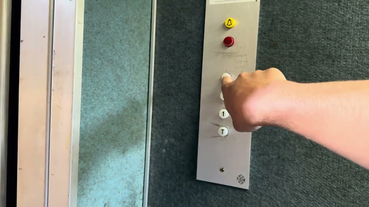 Vintage original Fiam elevator @Lecce, Italy