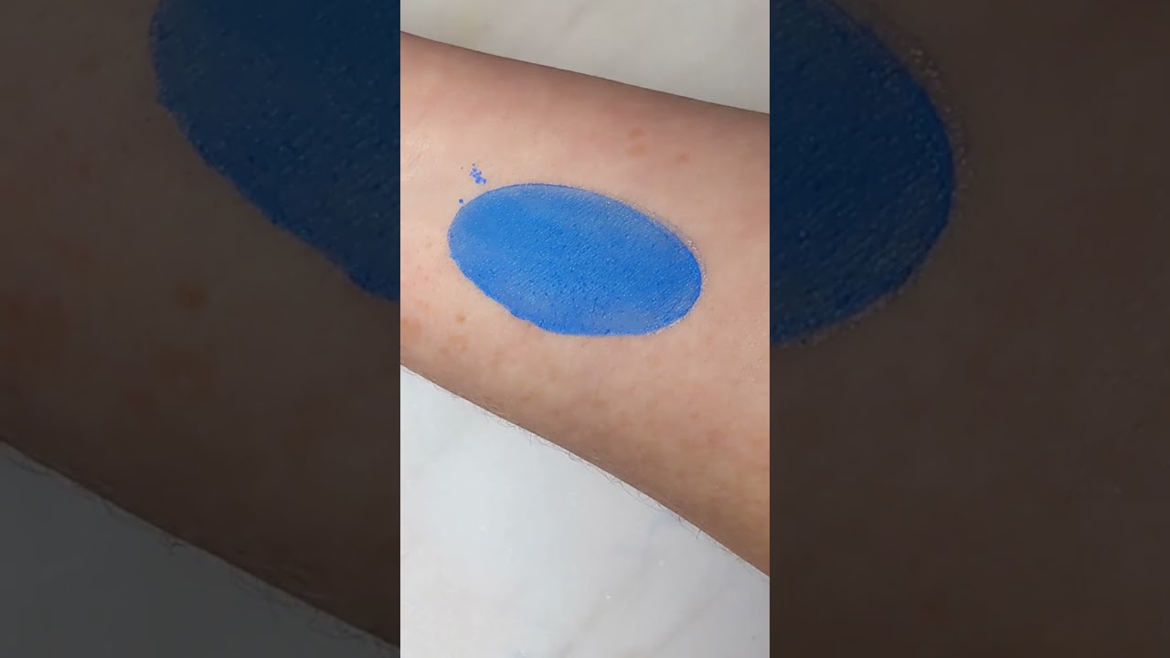 Royal matte blue Eyeshadow Swatch 