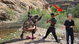 Unexpected Hospital Visit to the Thrilling Rescue of Akbar from the Wild Caveman! 🚑🔥 screenshot 4