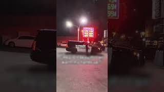 Grzał Ręce Przy Radiowozie