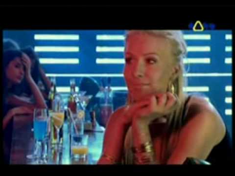 Kasia Cerekwicka - Potrafie kochac (Official Music Video)