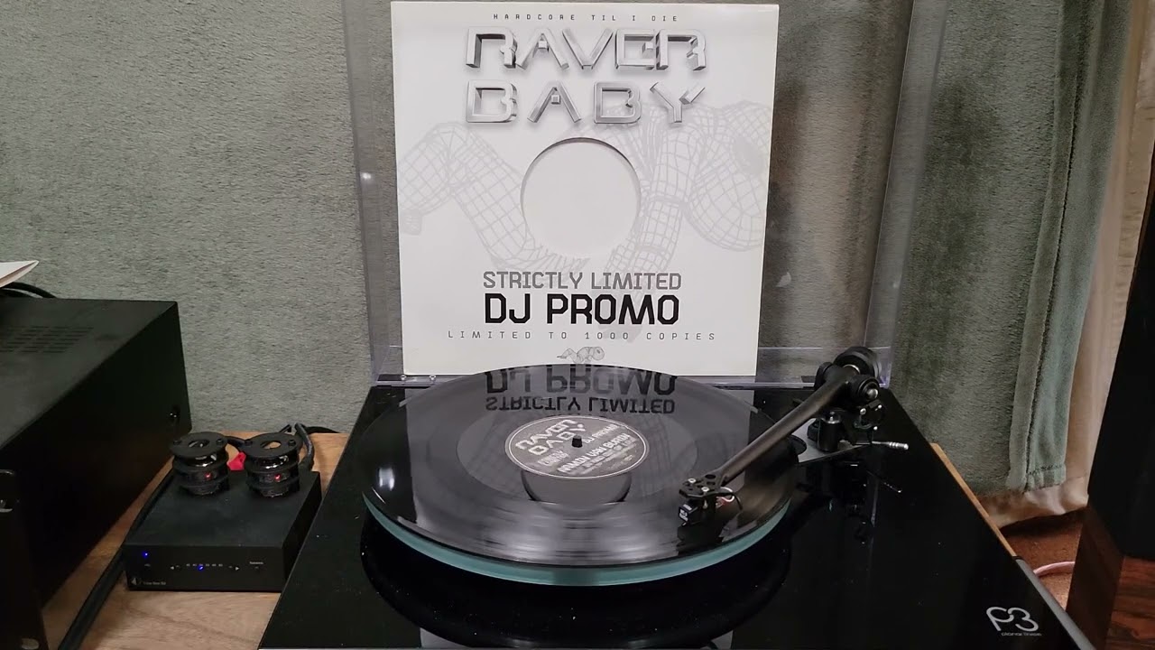 [BABY 61AA] Armin Van Buuren - In And Out Of Love (Hixxy, Sy & Unknown Remix) [2010]