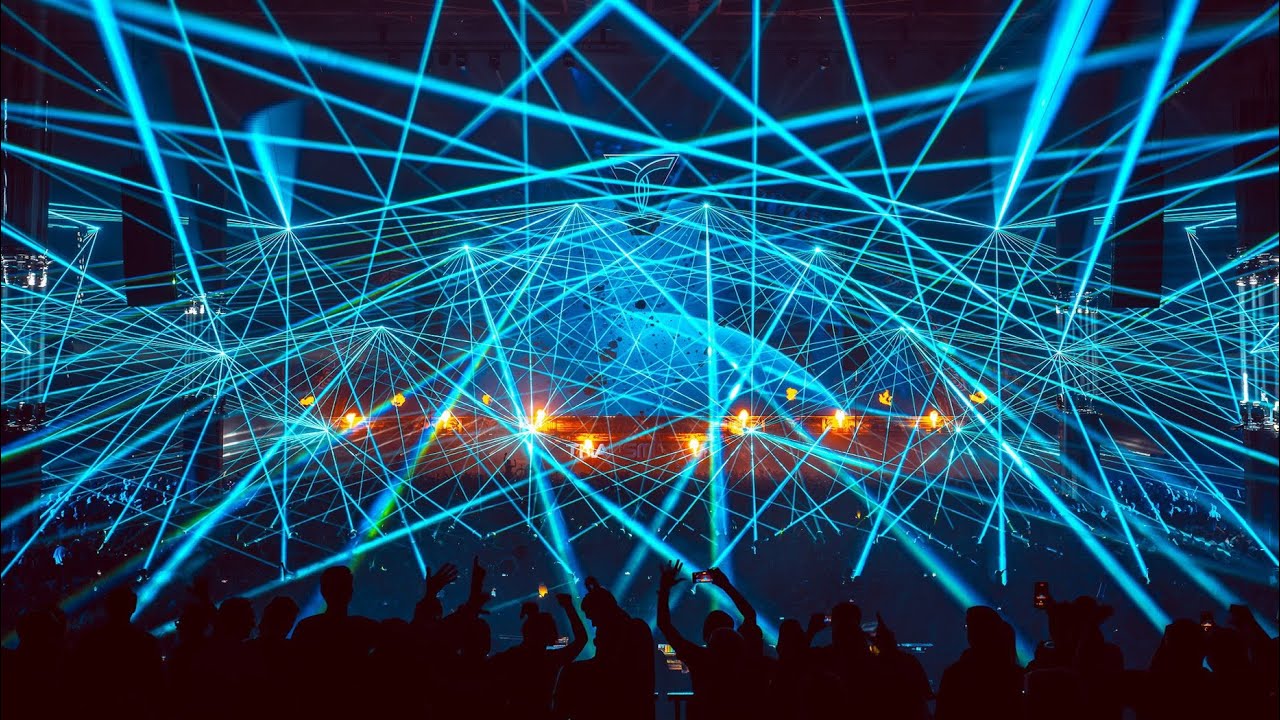 @ViniViciMusic play 'The Tribe X Sandstorm X Wild (Transmission Netherlands 2023) [4K]