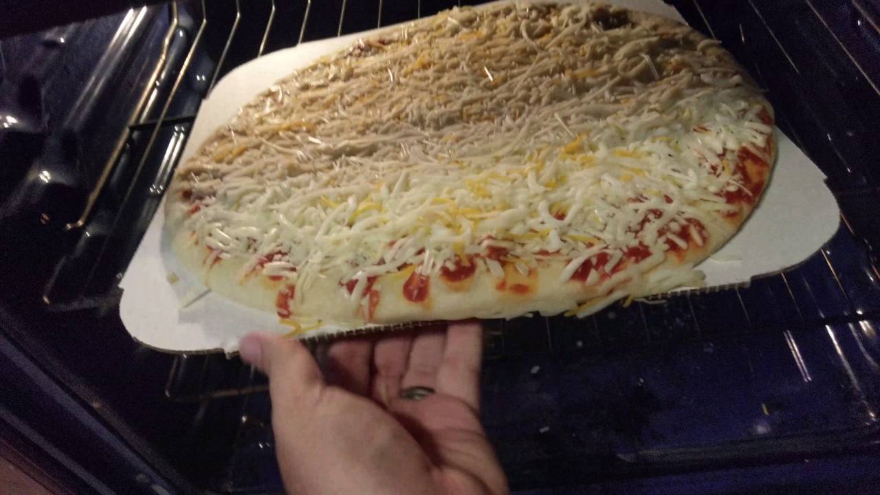 How To Easily Put A Costco Pizza In The Oven Youtube