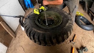Changing An Inner Tube On A WW2 Split Rim Wheel With Manual Tyre Bead Breakers