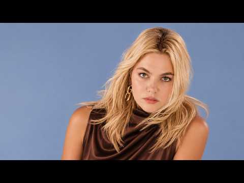 Louane - Je Ne T'Oublie Pas (Vidéo Lyrique Officielle)