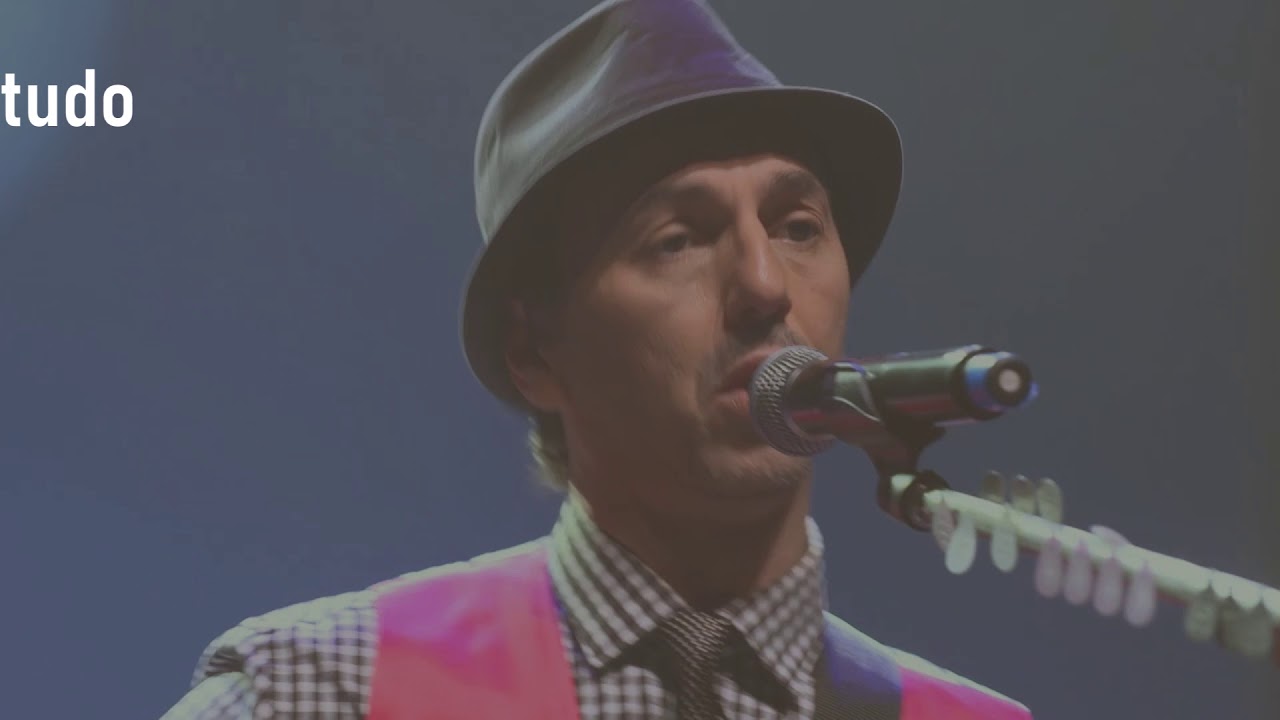 Zeca Baleiro - Bandeira (com Letra) - YouTube