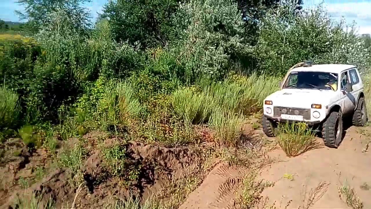 Нива на широких колесах
