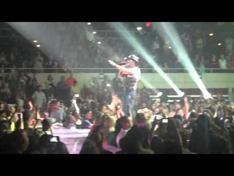 Tim McGraw- Live Like You Were Dying (Savannah, GA)