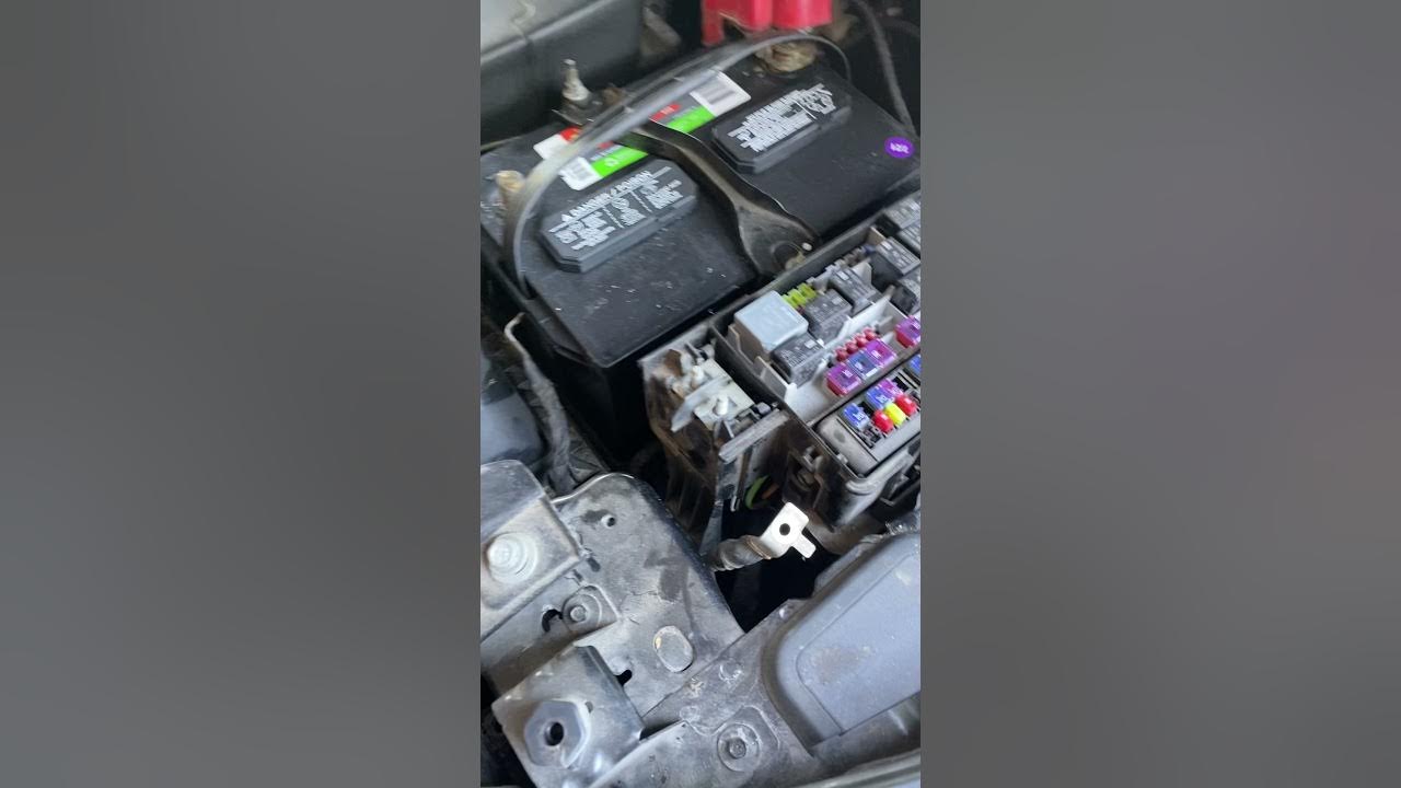 2016 Ford Explorer * Service Charging System Now* #2 - YouTube