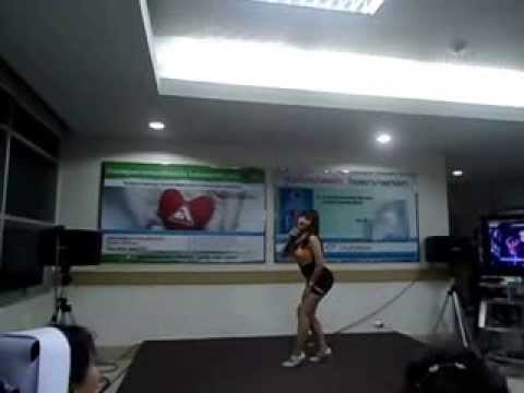 เพลงหญิงลั้นลา@ คุณธัญญาลักษณ์ แผนก OPD A