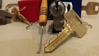 call mail from @NIGBEE-lock-bothering  Thank You for your Help in World LockSport #locksport