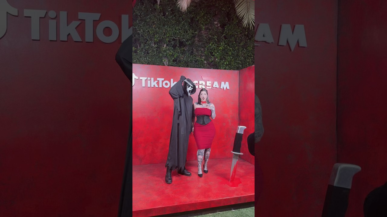 What’s your favorite scary movie??🫣🩸 @paramountpictures @tiktok #scream7 #screammovies