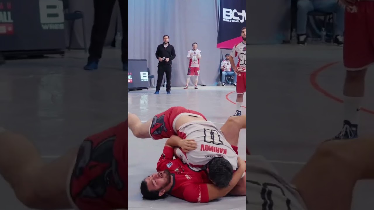 Встретились две машины