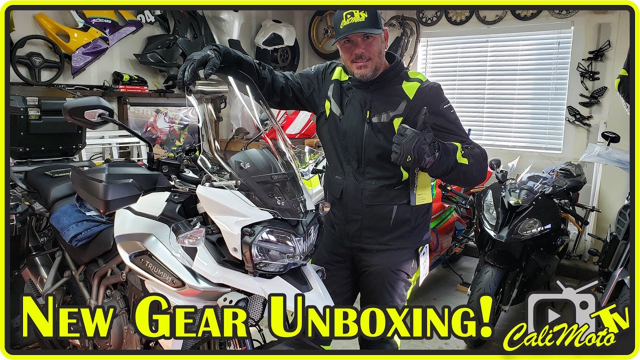 New Gear Unboxing Macna Gear Fc Moto Delivery Youtube