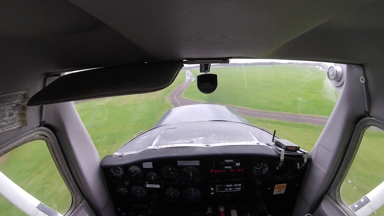 Glide Approach Circuits, Redhill EGKR Unlicensed Runway 25 (taxiway)