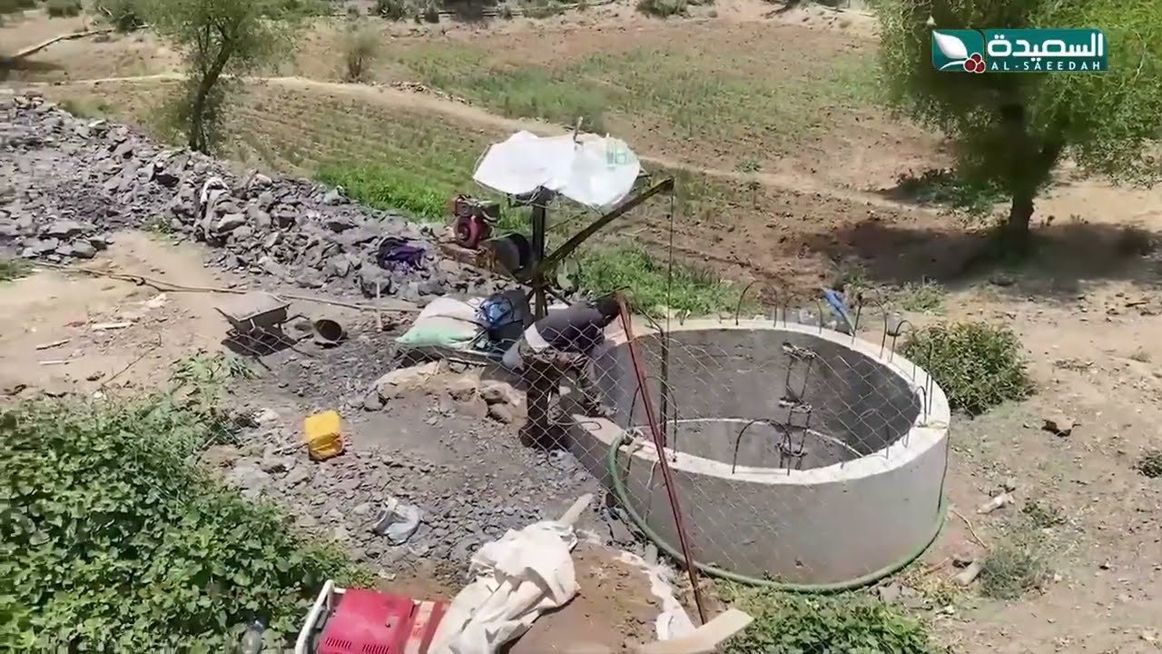 موهبة فريدة في إب: تحديد مواقع المياه بنظرة واحدة وأدوات مبتكرة!