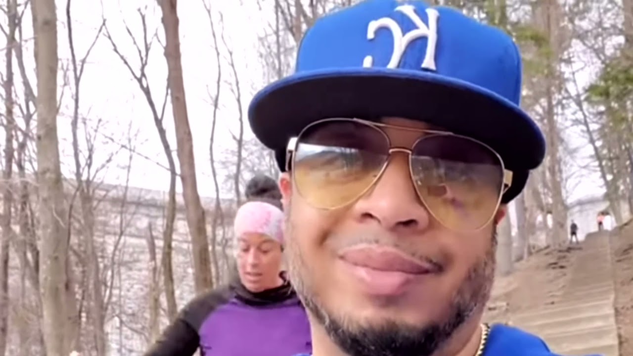 Hassan Campbell sets the record straight to a White Lady with Flat A$$ Cheeks