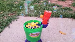 GAZILLION TORNADO BUBBLE MACHINE