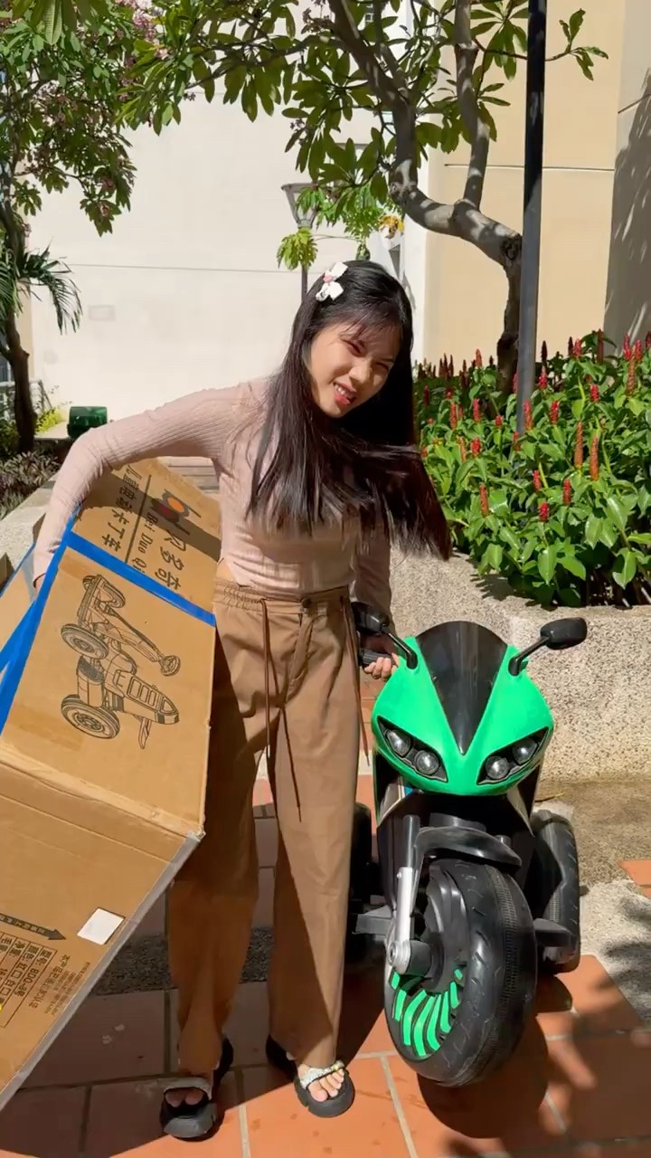 Su Hao comedy: Tiny Girl ?