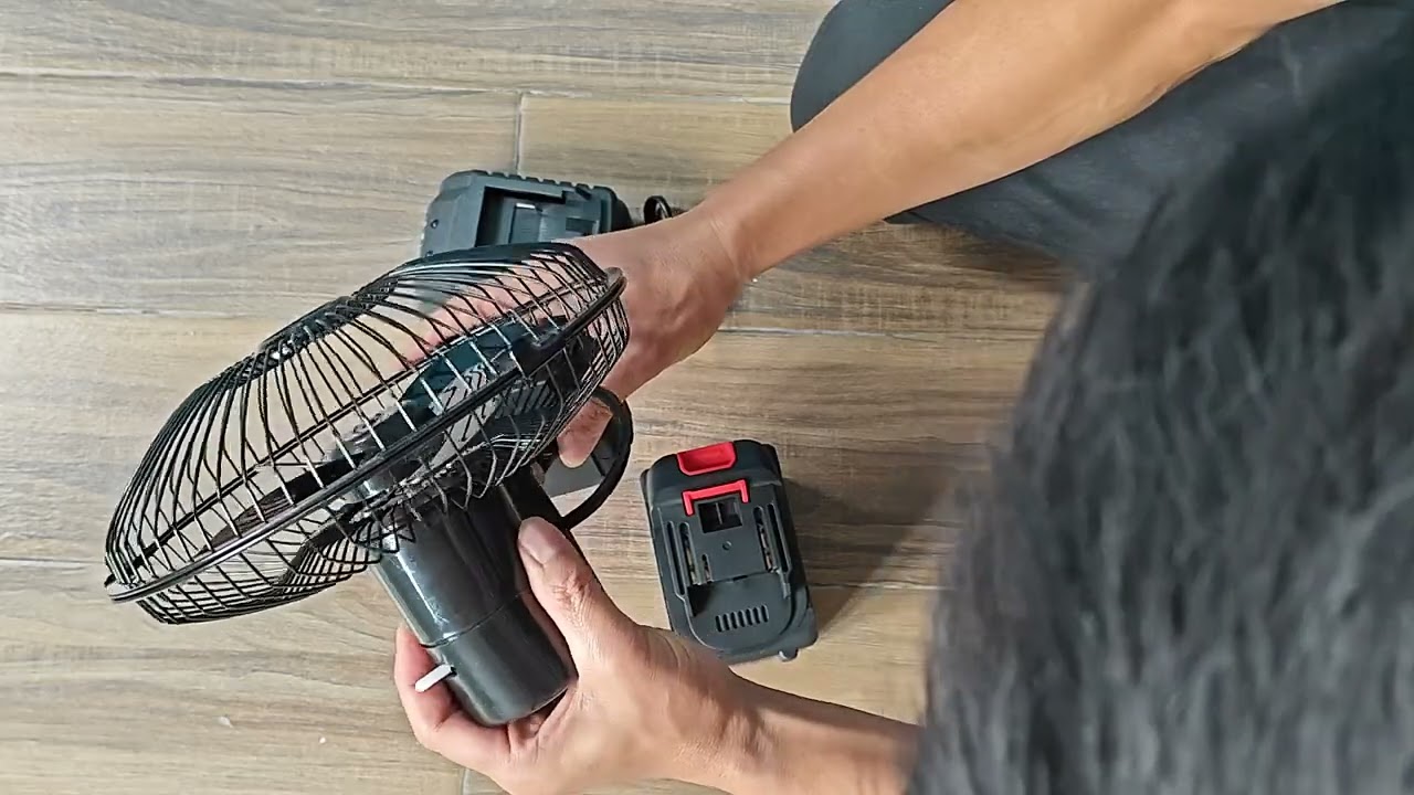 Quạt mini dùng pin rất mát nhưng không biết có bền không