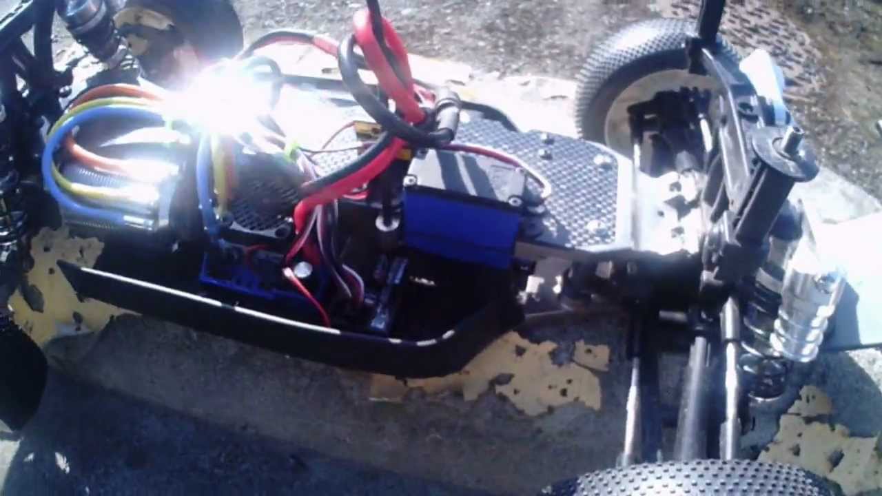 Slash 4x4 Carbon Fiber LRP iX8 2200kv combo