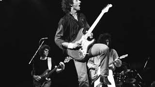 Brothers In Arms - The Dire Straits – Lyrics