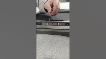 The new drift pocket lock screen window features a left and right retractable design