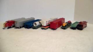 Tyco Twin Diesel HO freight train Santa Fe