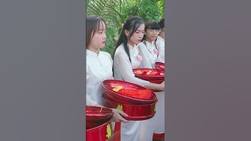 Wedding | Taking the bride to the gate